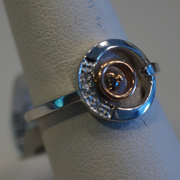 10KTT genuine Chocolate & White Diamond Ring - Picture 3 of 4
